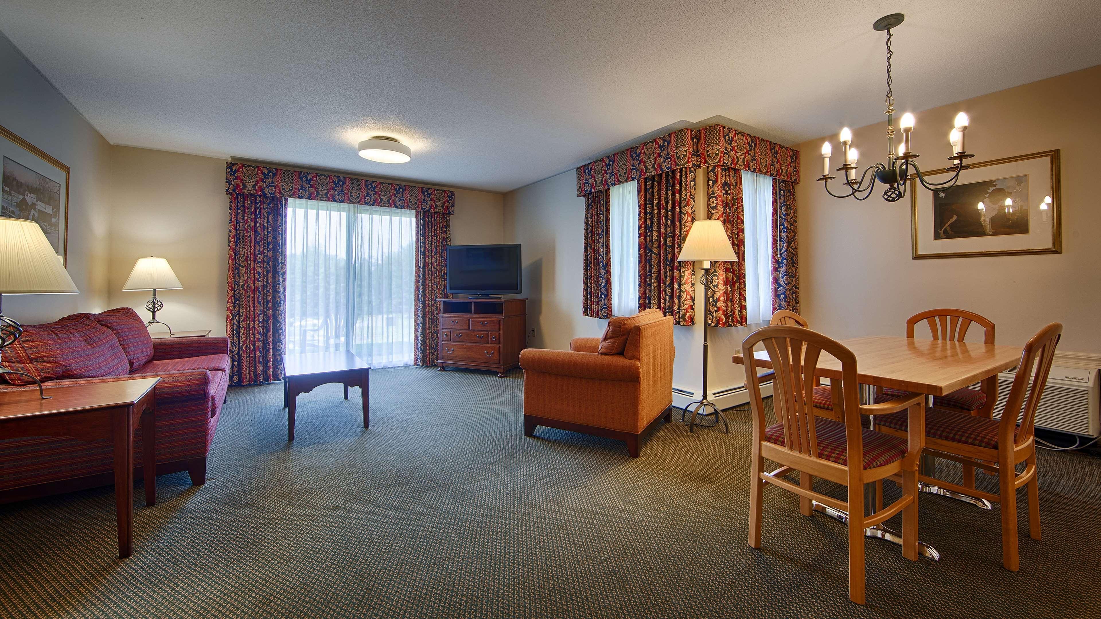 Best Western Inn & Suites Rutland-Killington Exterior foto